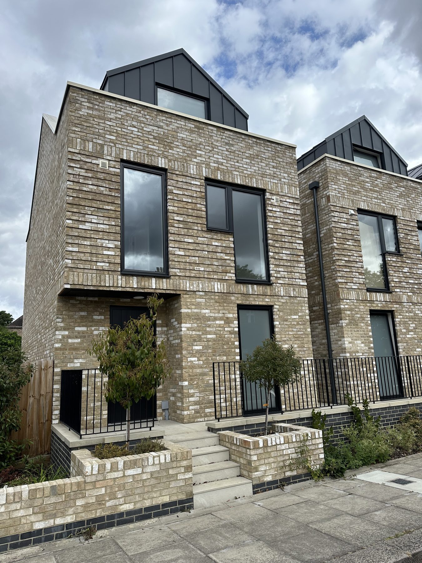 End townhouse elevation
